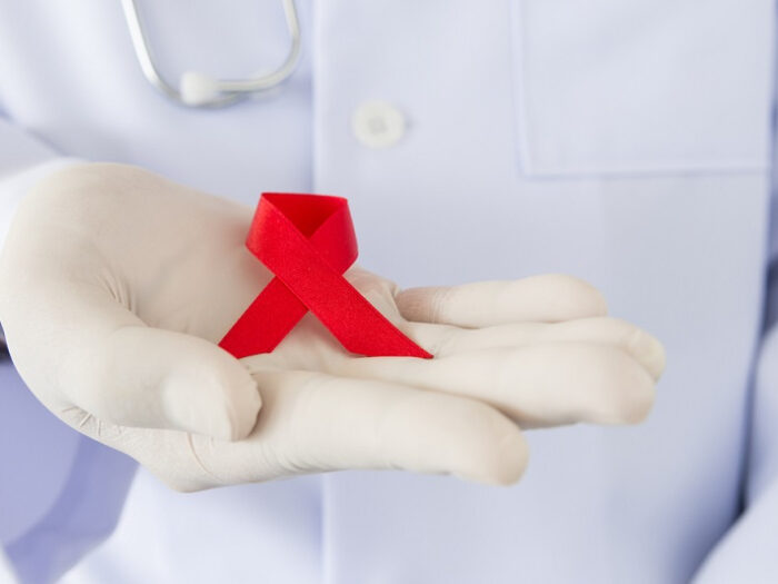 Prevention of HIV infection among health workers. Prevention of occupational HIV infection among health workers. Sanpin: prevention of HIV infection 